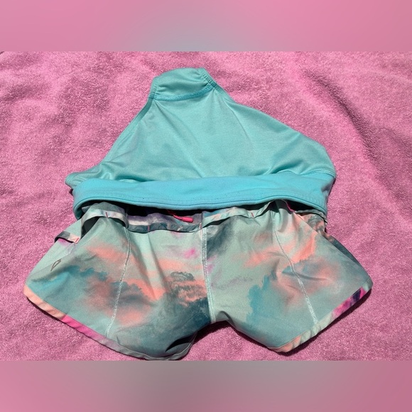 Ivivva: Girls Shorts- Size 12 - Picture 6 of 9